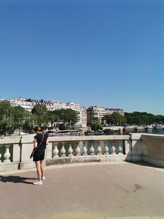 Toureifelchampselysee * Parijs